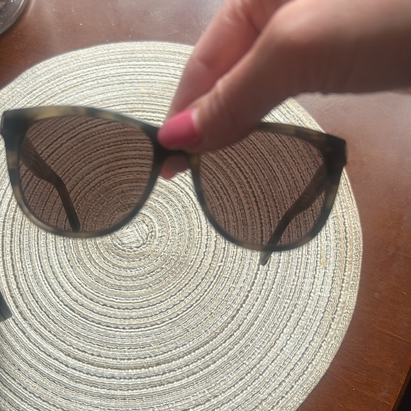 YSL Saint Laurent women’s sunglasses - Picture 11 of 12